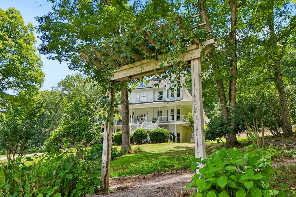 4218 Roy Road