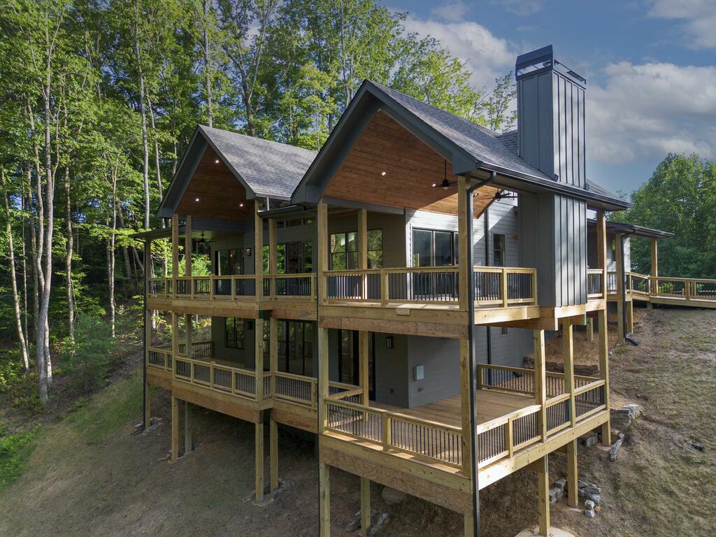 750 Settlers Ridge