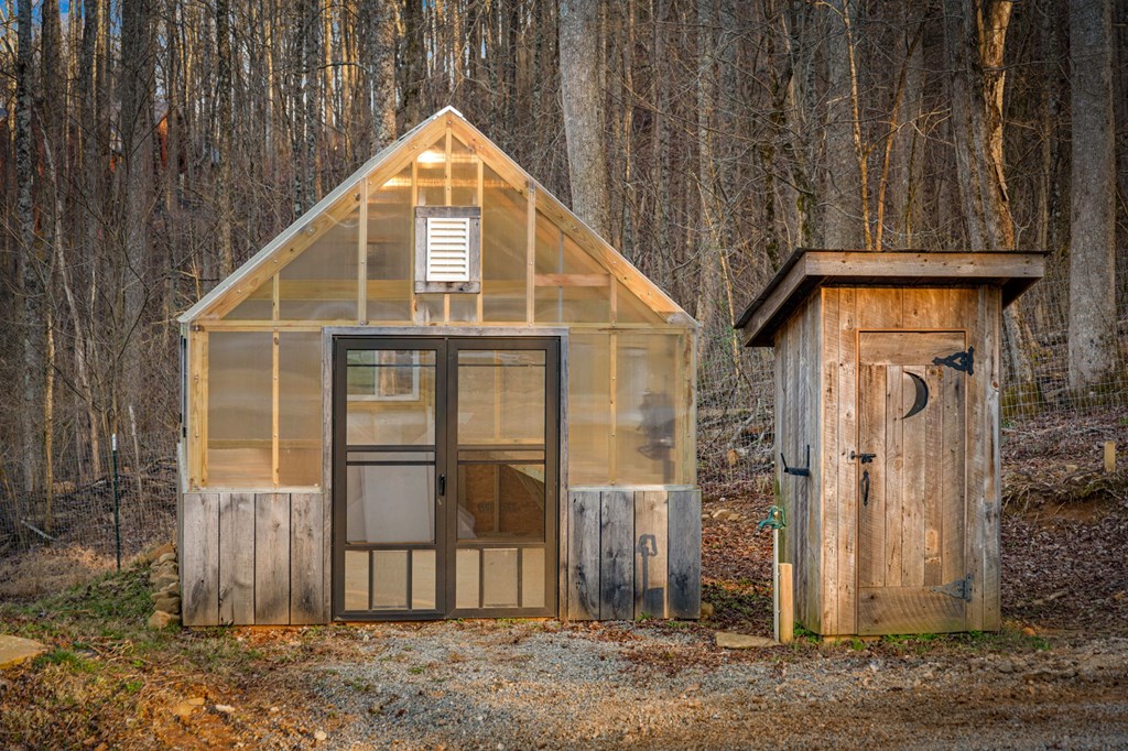 Blue Ridge, Georgia, 30513, United States, 3 Bedrooms Bedrooms, ,3 BathroomsBathrooms,Residential,Active,2025997