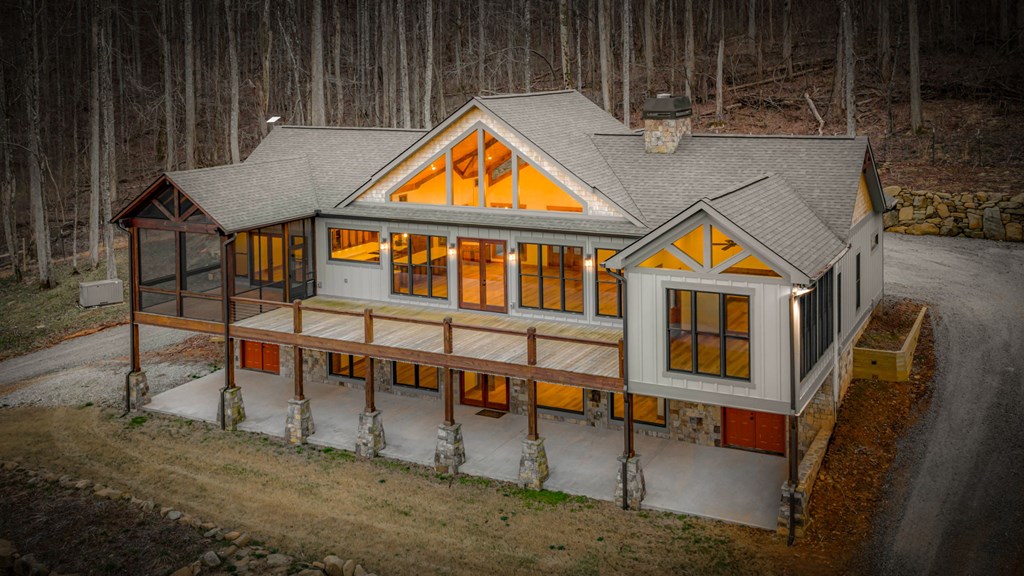 Blue Ridge, Georgia, 30513, United States, 3 Bedrooms Bedrooms, ,3 BathroomsBathrooms,Residential,Active,2025997