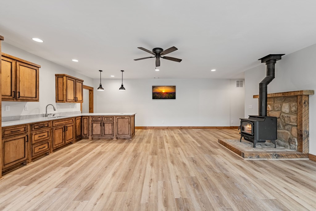 Blue Ridge, Georgia, 30513, United States, 3 Bedrooms Bedrooms, ,3 BathroomsBathrooms,Residential,Active,2025997