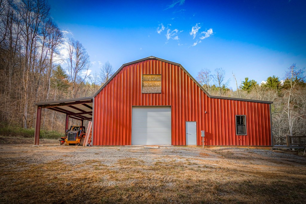 Blue Ridge, Georgia, 30513, United States, 3 Bedrooms Bedrooms, ,3 BathroomsBathrooms,Residential,Active,2025997