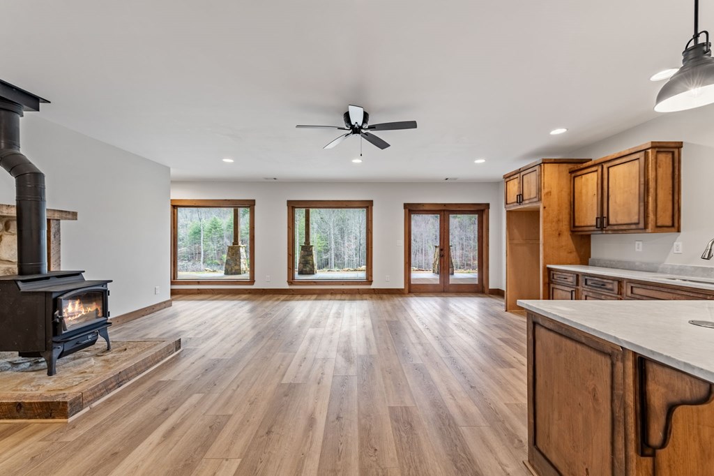 Blue Ridge, Georgia, 30513, United States, 3 Bedrooms Bedrooms, ,3 BathroomsBathrooms,Residential,Active,2025997