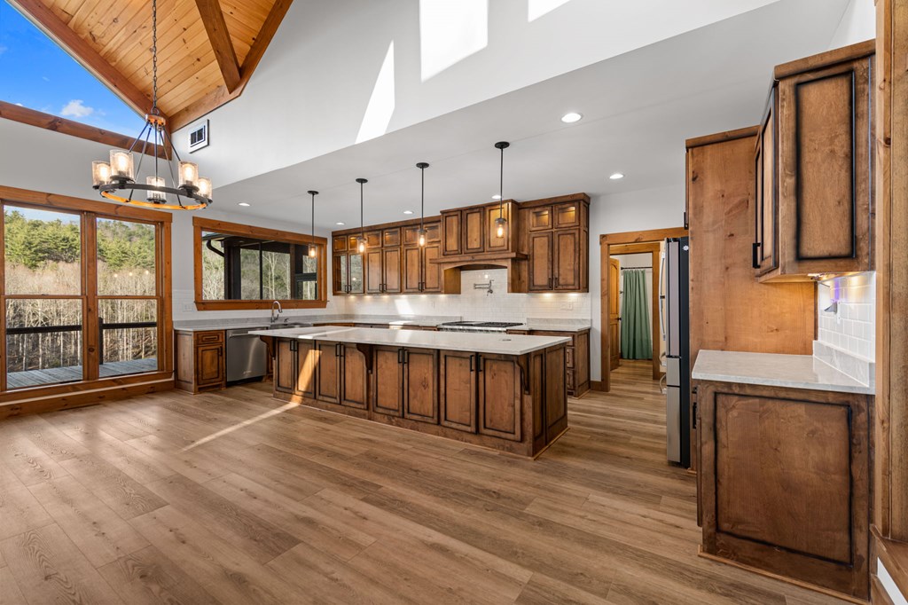 Blue Ridge, Georgia, 30513, United States, 3 Bedrooms Bedrooms, ,3 BathroomsBathrooms,Residential,Active,2025997