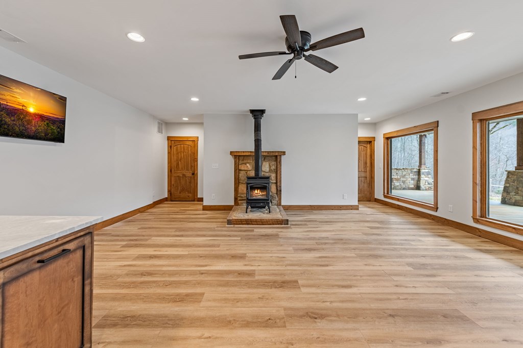 Blue Ridge, Georgia, 30513, United States, 3 Bedrooms Bedrooms, ,3 BathroomsBathrooms,Residential,Active,2025997