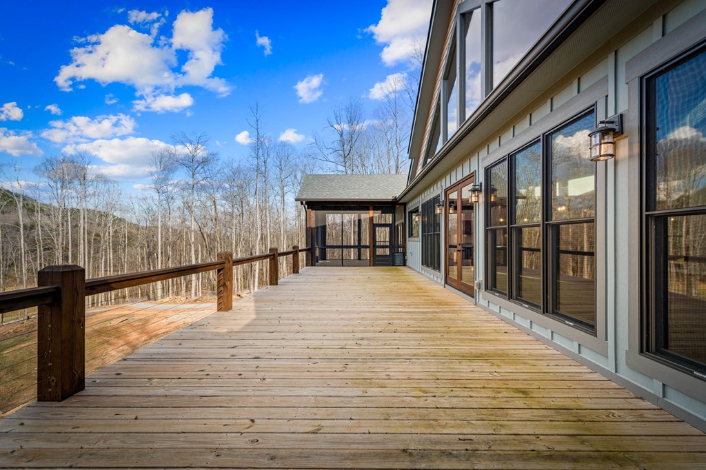 Blue Ridge, Georgia, 30513, United States, 3 Bedrooms Bedrooms, ,3 BathroomsBathrooms,Residential,Active,2025997