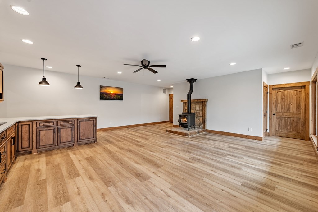 Blue Ridge, Georgia, 30513, United States, 3 Bedrooms Bedrooms, ,3 BathroomsBathrooms,Residential,Active,2025997