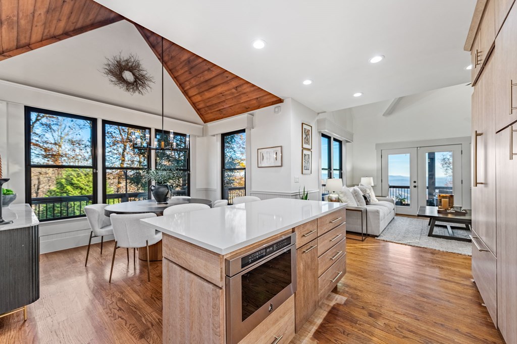 1432 Walnut Rdg