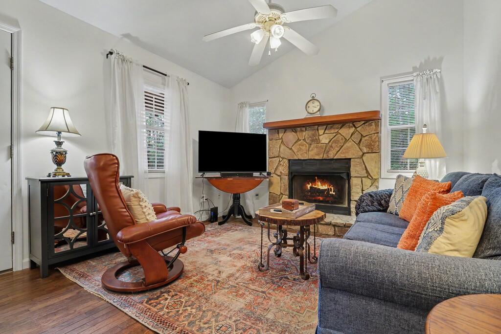 1191 Old Forge Estates