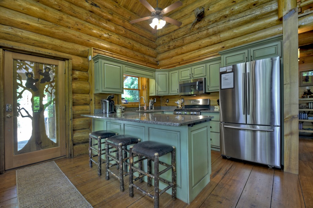 536 Lakeview Road