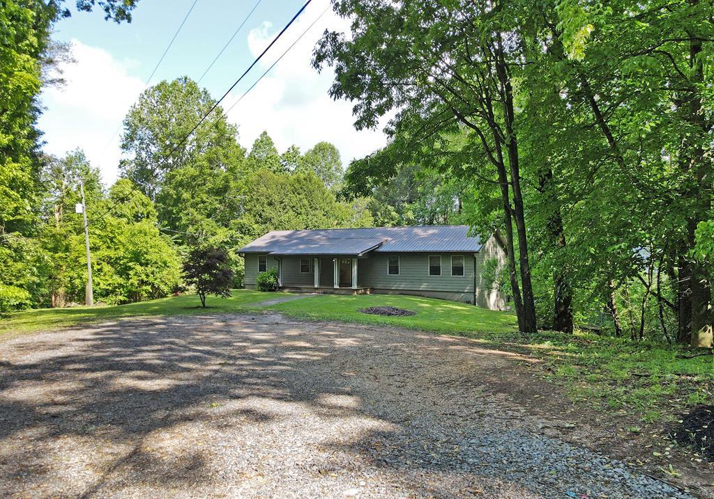 466 Hefner Street