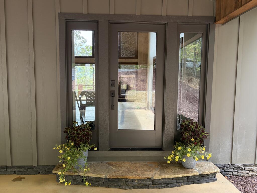 203 Minnehaha Trail