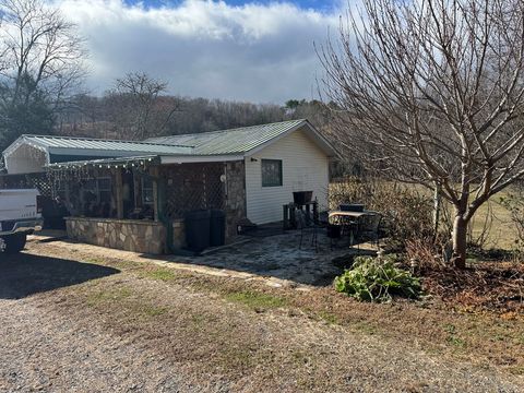 A home in Hayesville