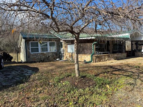 A home in Hayesville