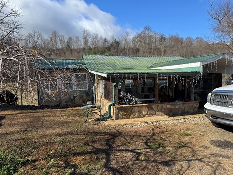 A home in Hayesville