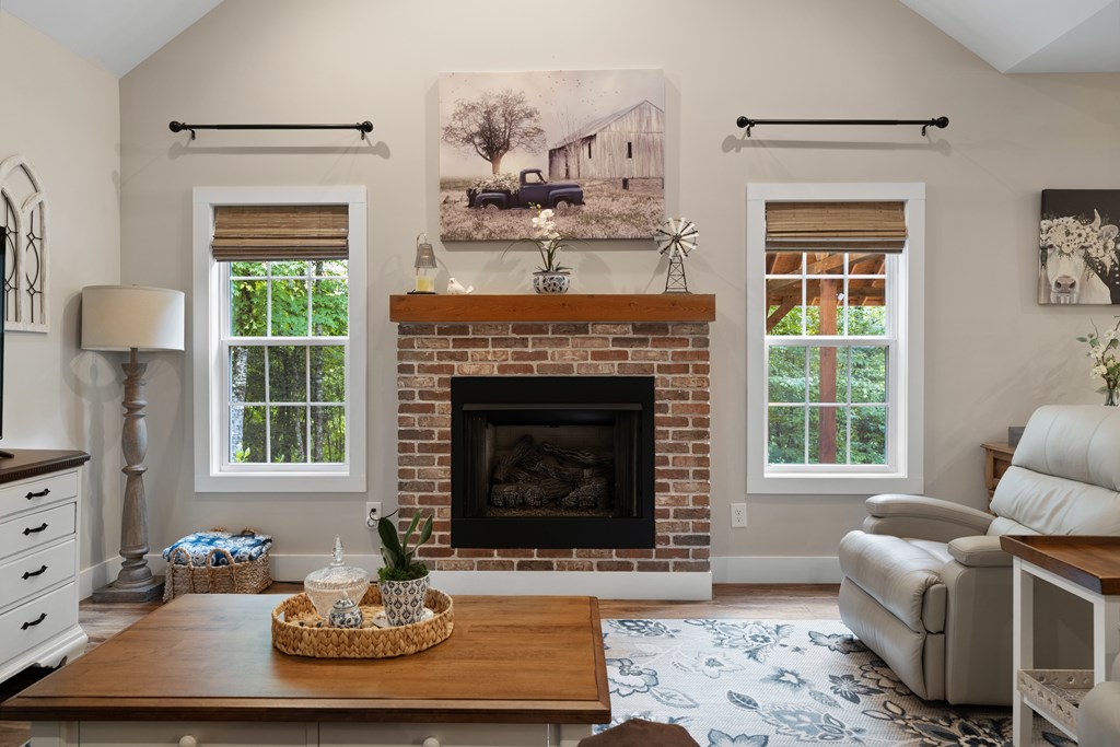 94 Chimney Ridge