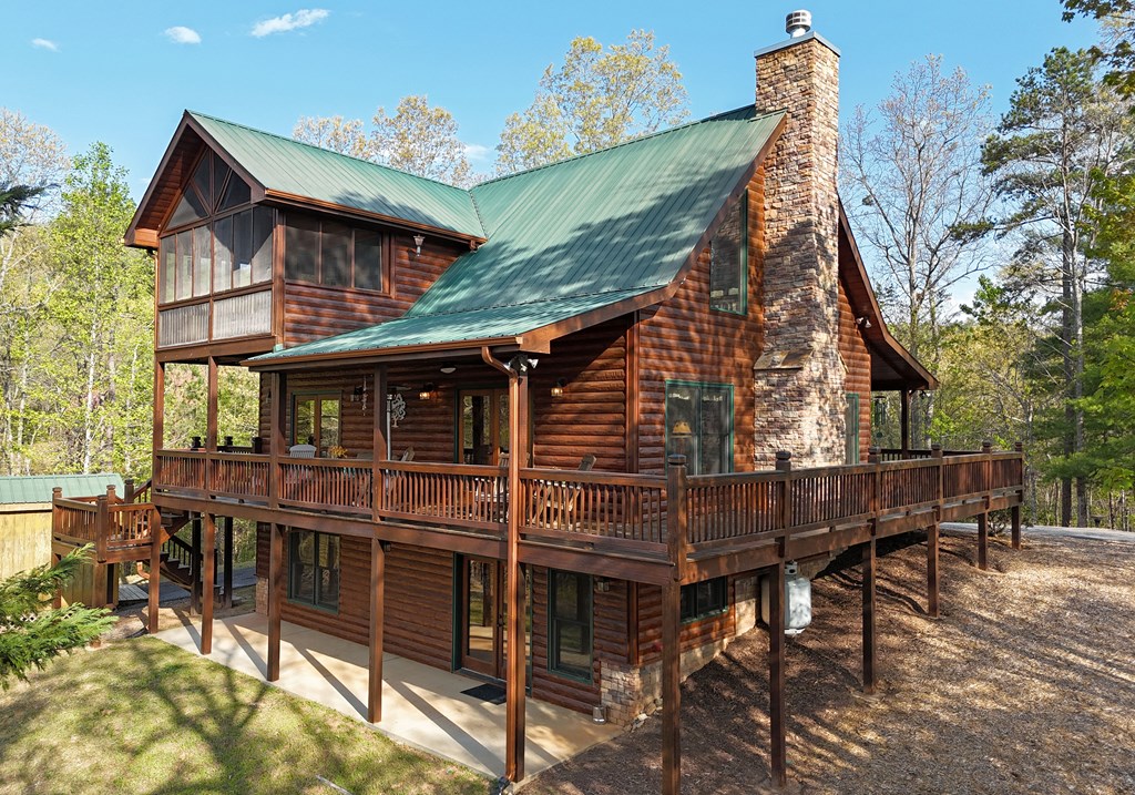 77 Walhala Trail