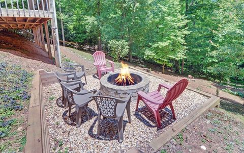 A home in Dahlonega