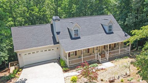 A home in Dahlonega