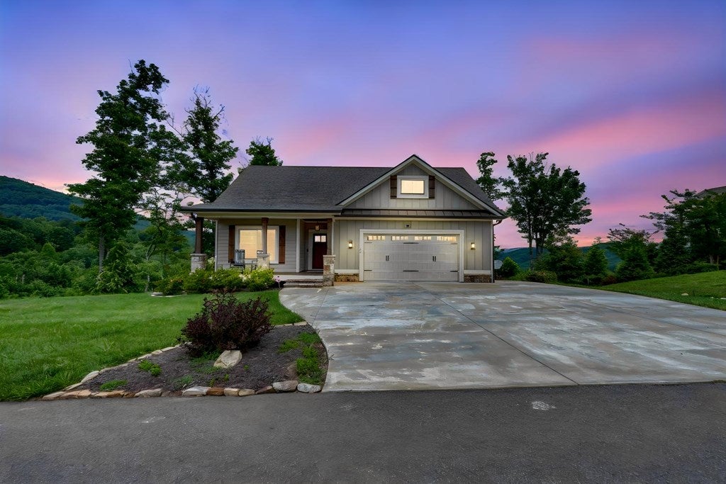 25 Ivy Log Heights Spur