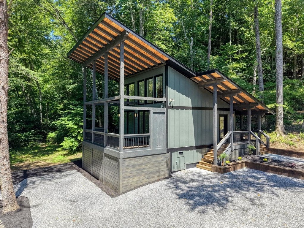500 S Williamstown Rd, Mineral Bluff, GA, 30559, USA, 4 Bedrooms Bedrooms, ,4 BathroomsBathrooms,Residential,Active,500 S Williamstown Rd,431698