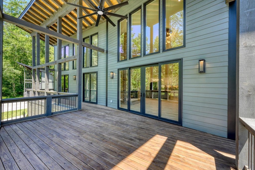 500 S Williamstown Rd, Mineral Bluff, GA, 30559, USA, 4 Bedrooms Bedrooms, ,4 BathroomsBathrooms,Residential,Active,500 S Williamstown Rd,431698