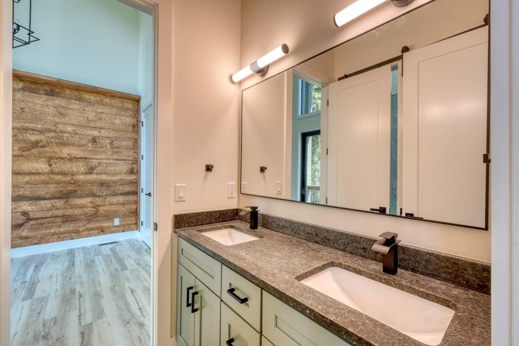 500 S Williamstown Rd, Mineral Bluff, GA, 30559, USA, 4 Bedrooms Bedrooms, ,4 BathroomsBathrooms,Residential,Active,500 S Williamstown Rd,431698
