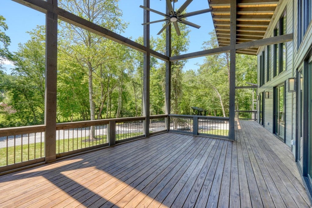 500 S Williamstown Rd, Mineral Bluff, GA, 30559, USA, 4 Bedrooms Bedrooms, ,4 BathroomsBathrooms,Residential,Active,500 S Williamstown Rd,431698