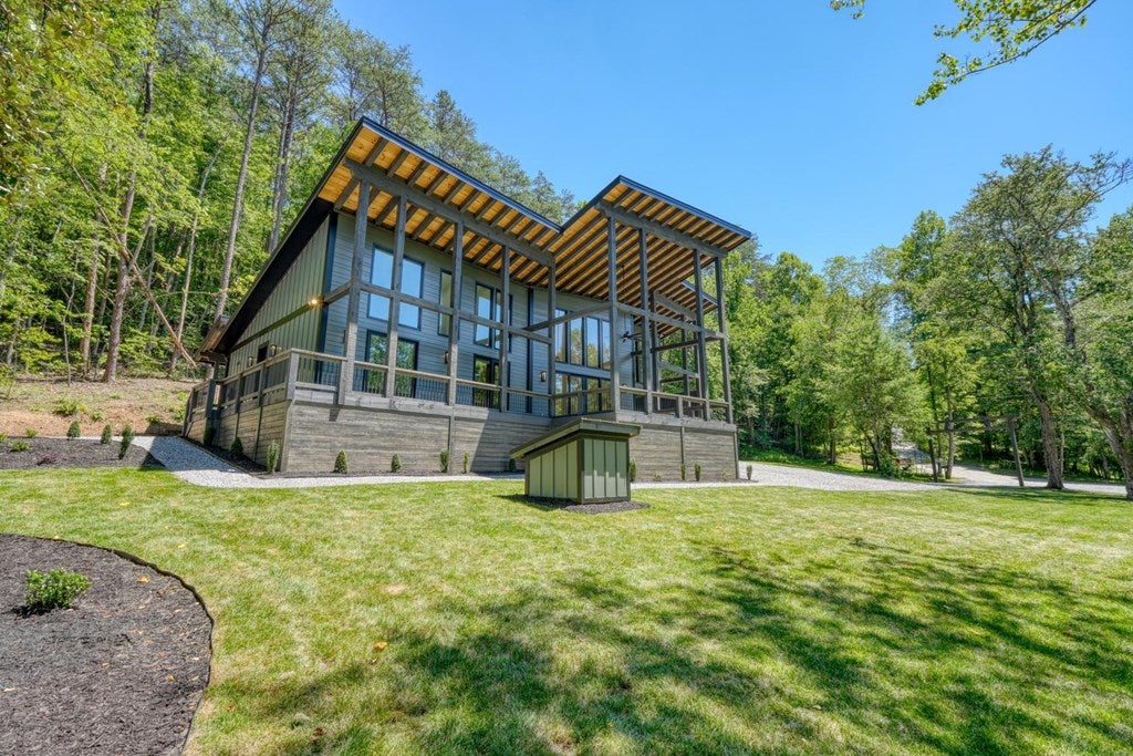500 S Williamstown Rd, Mineral Bluff, GA, 30559, USA, 4 Bedrooms Bedrooms, ,4 BathroomsBathrooms,Residential,Active,500 S Williamstown Rd,431698