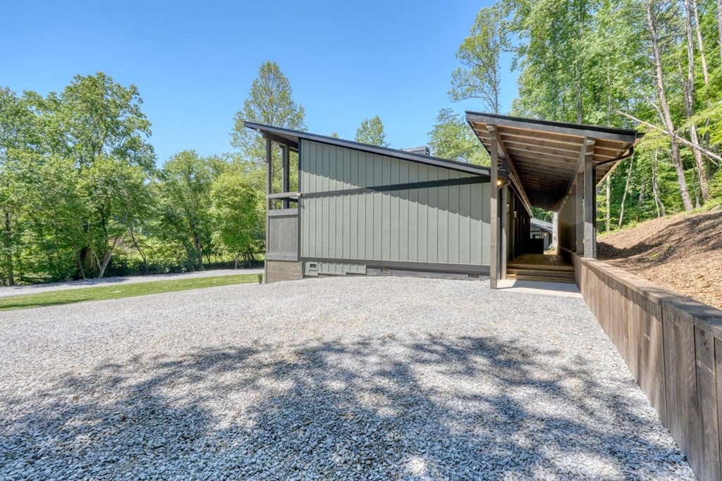 500 S Williamstown Rd, Mineral Bluff, GA, 30559, USA, 4 Bedrooms Bedrooms, ,4 BathroomsBathrooms,Residential,Active,500 S Williamstown Rd,431698