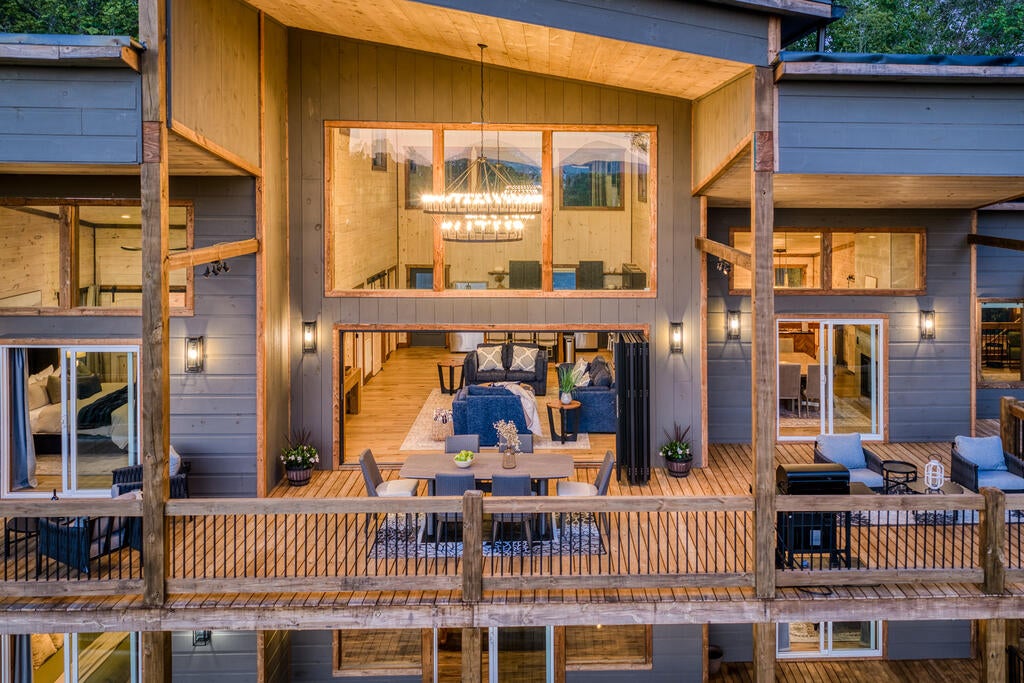 356 Mountain Ridge Drive