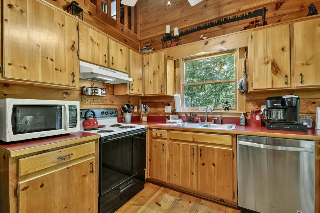 135 Tomahawk Trail