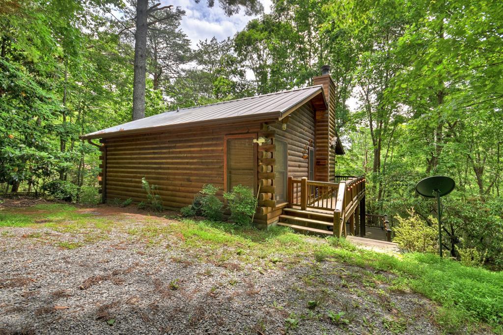 135 Tomahawk Trail