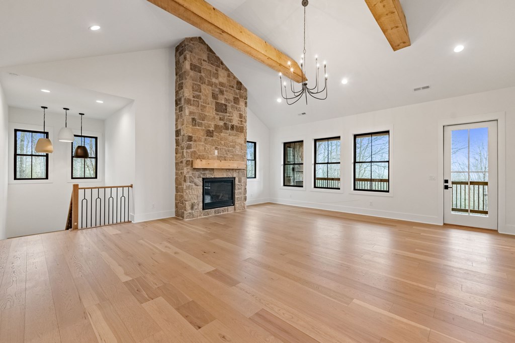 Blairsville, Georgia, 30513, United States, 4 Bedrooms Bedrooms, ,5 BathroomsBathrooms,Residential,Active,2035637