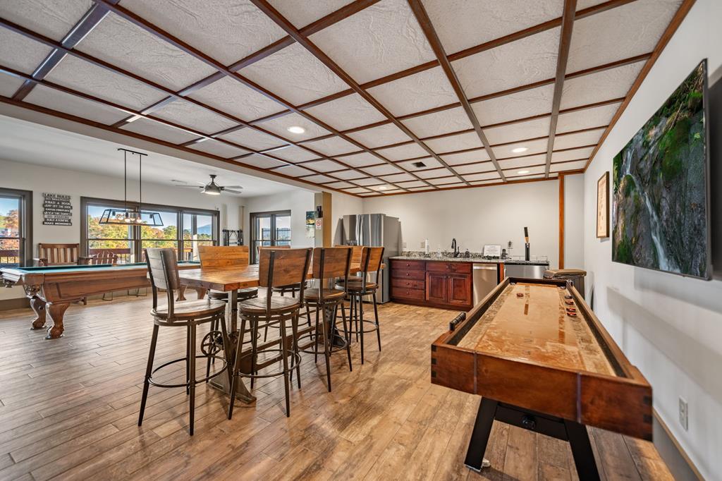 Blairsville, Georgia, 30513, United States, 4 Bedrooms Bedrooms, ,5 BathroomsBathrooms,Residential,Active,2035637