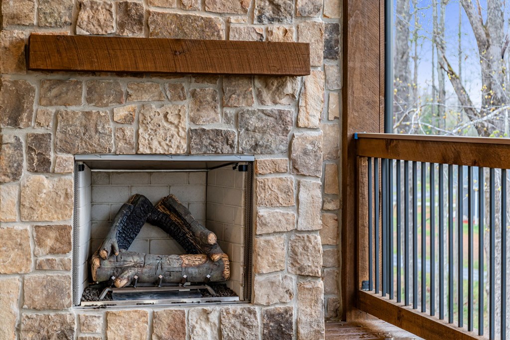 Blairsville, Georgia, 30513, United States, 4 Bedrooms Bedrooms, ,5 BathroomsBathrooms,Residential,Active,2035637