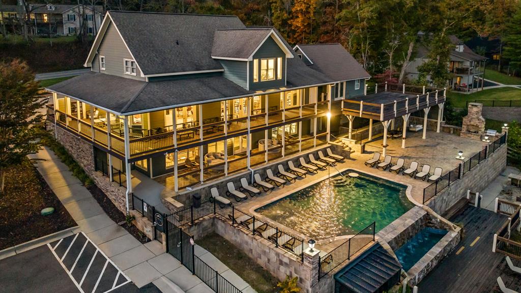 Blairsville, Georgia, 30513, United States, 4 Bedrooms Bedrooms, ,5 BathroomsBathrooms,Residential,Active,2035637
