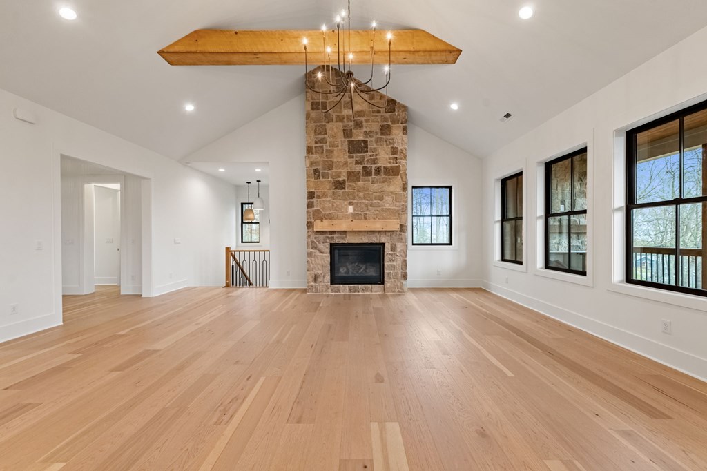 Blairsville, Georgia, 30513, United States, 4 Bedrooms Bedrooms, ,5 BathroomsBathrooms,Residential,Active,2035637