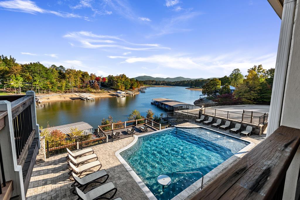 Blairsville, Georgia, 30513, United States, 4 Bedrooms Bedrooms, ,5 BathroomsBathrooms,Residential,Active,2035637
