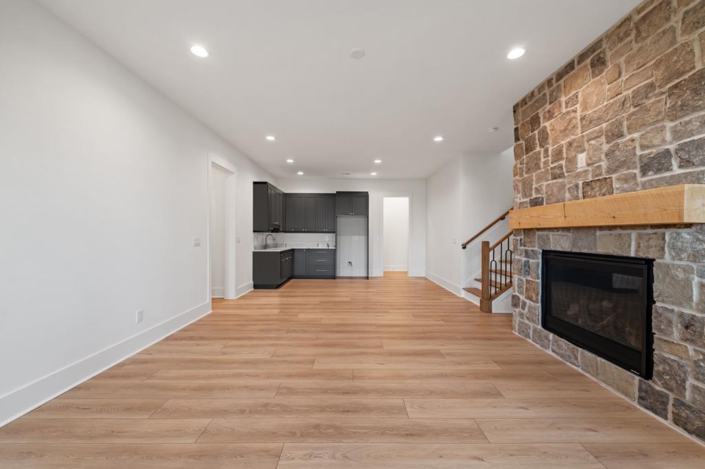 Blairsville, Georgia, 30513, United States, 4 Bedrooms Bedrooms, ,5 BathroomsBathrooms,Residential,Active,2035637
