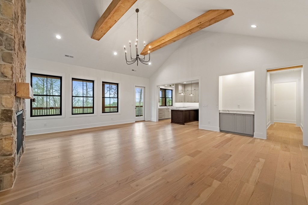 Blairsville, Georgia, 30513, United States, 4 Bedrooms Bedrooms, ,5 BathroomsBathrooms,Residential,Active,2035637