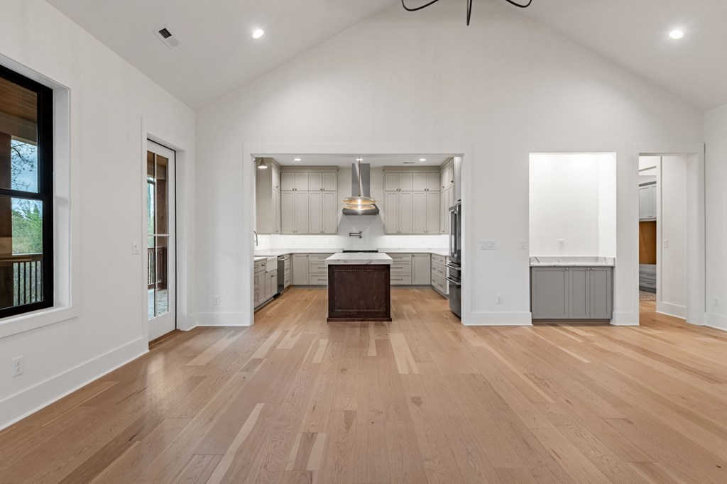Blairsville, Georgia, 30513, United States, 4 Bedrooms Bedrooms, ,5 BathroomsBathrooms,Residential,Active,2035637