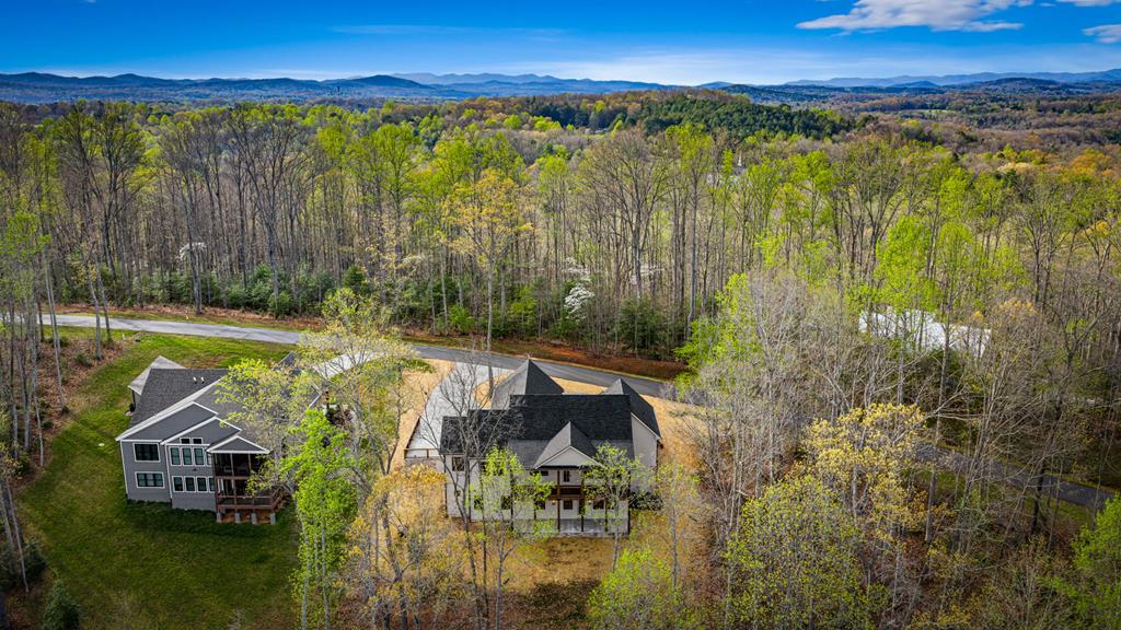 Blairsville, Georgia, 30513, United States, 4 Bedrooms Bedrooms, ,5 BathroomsBathrooms,Residential,Active,2035637