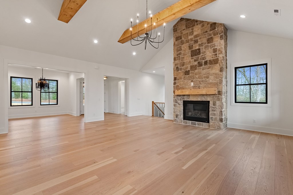Blairsville, Georgia, 30513, United States, 4 Bedrooms Bedrooms, ,5 BathroomsBathrooms,Residential,Active,2035637