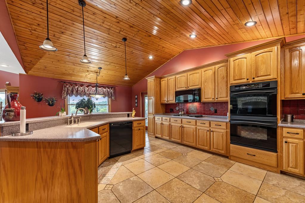 341 Holly Lane Road