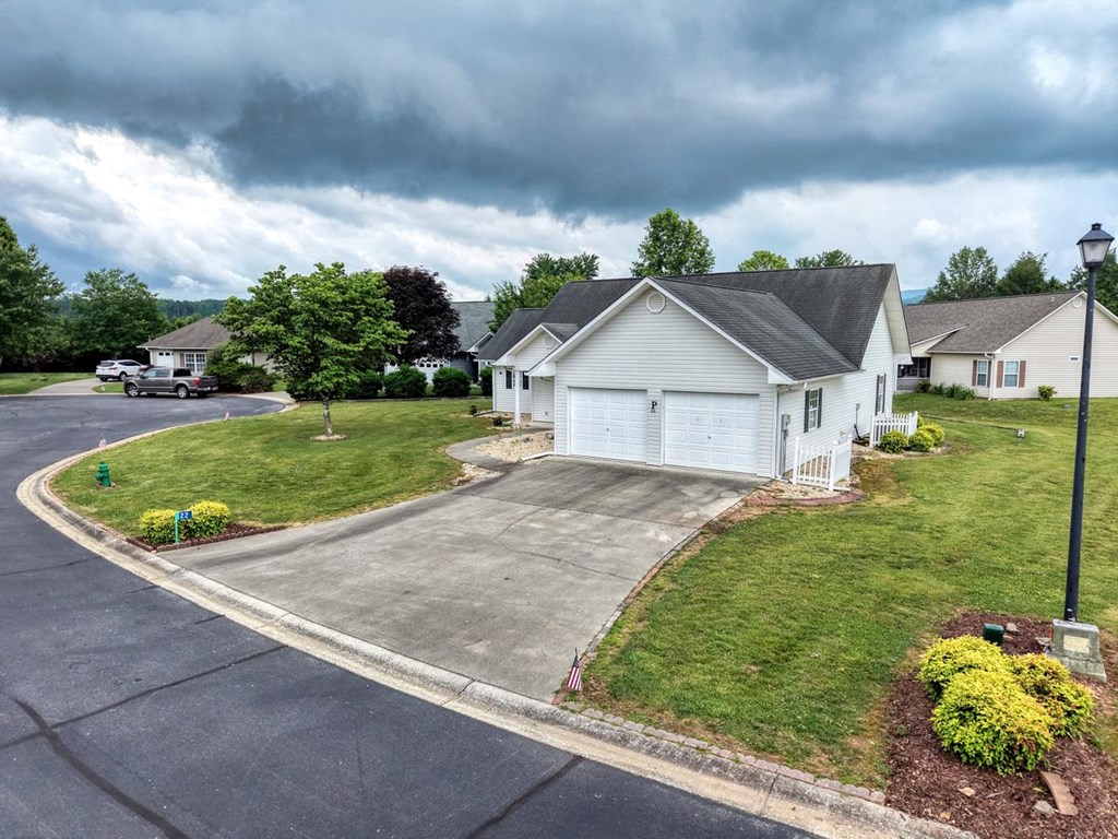 22 Sunset Court