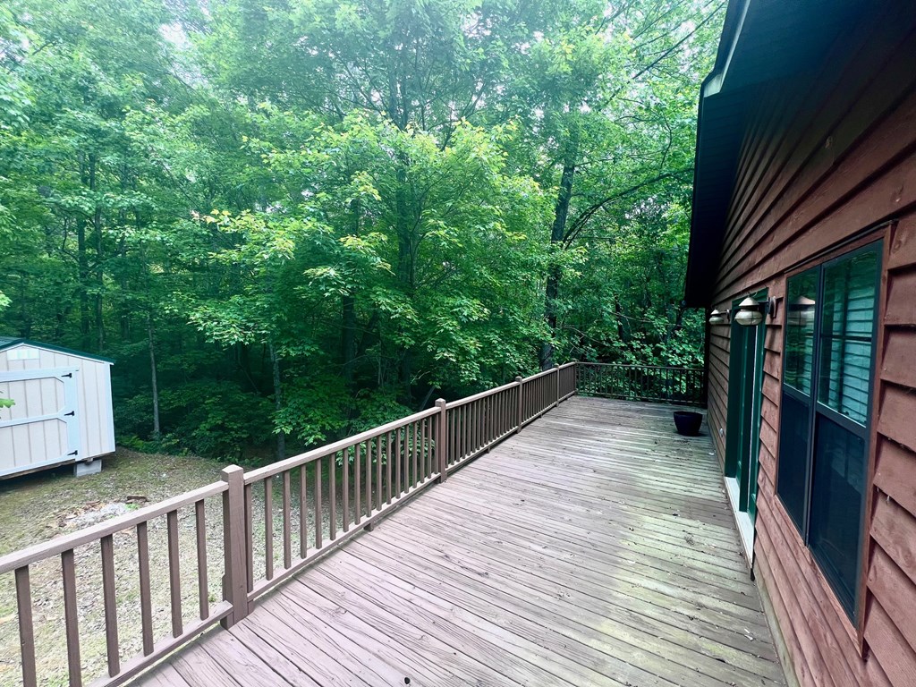 384 Shadow Pines Drive