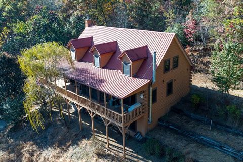 A home in Hayesville