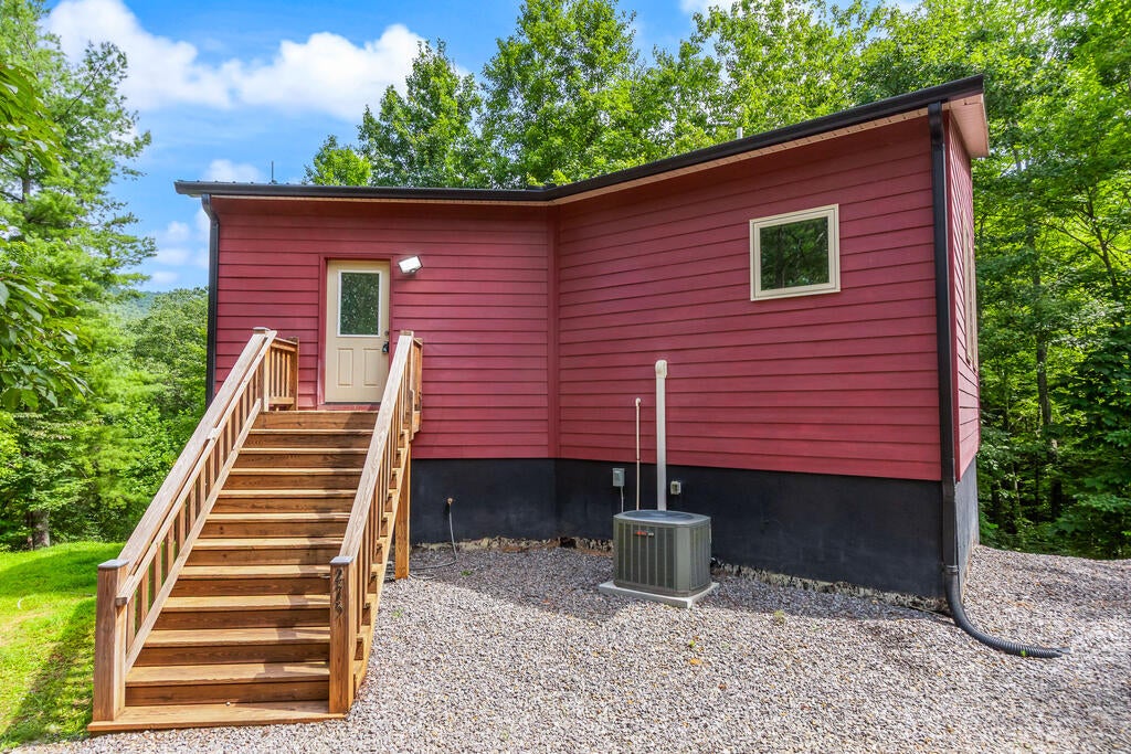 275 Peachtree Mtn. Est.