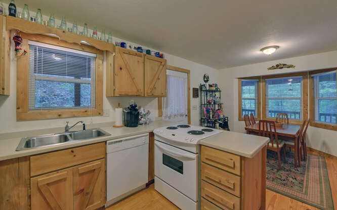 228 Flat Rock Valley Road